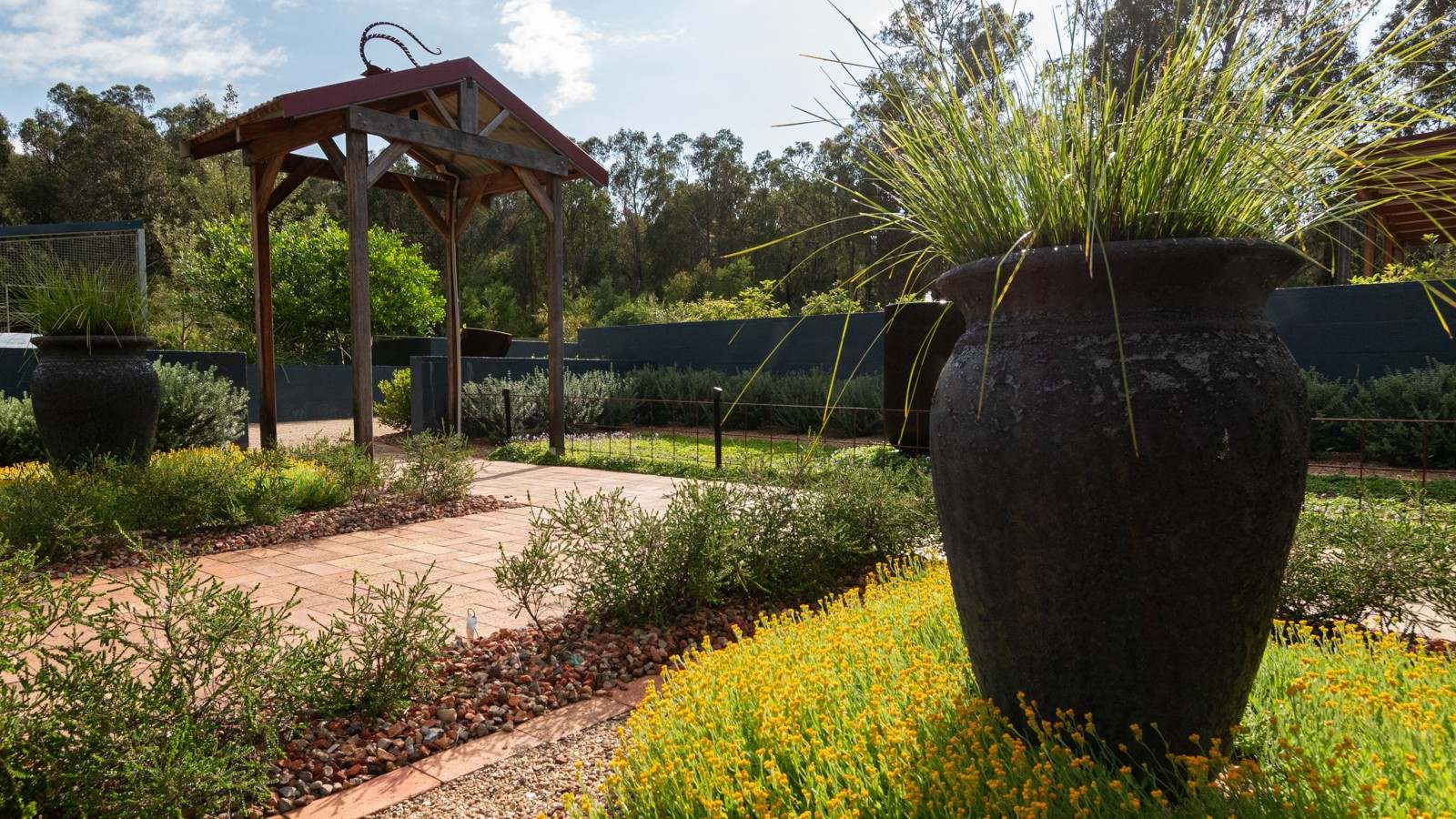 Naturescape garden arch